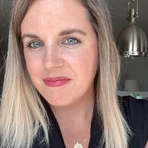 Meet your Posher, Véronique